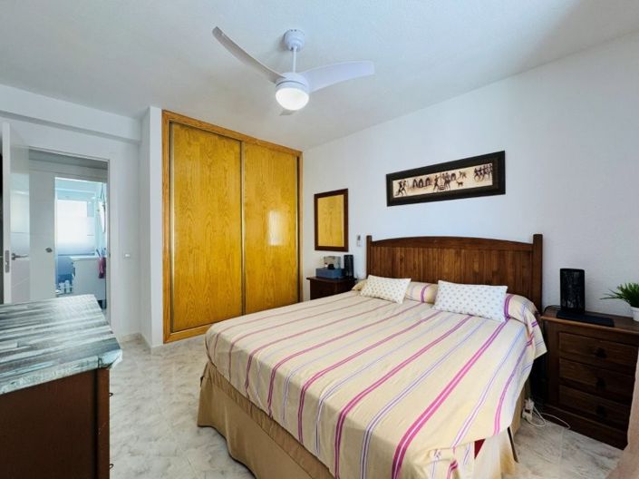 Image No.21-2 Bed House for sale