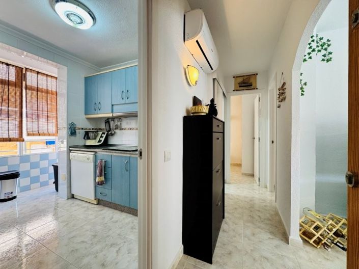 Image No.6-2 Bed House for sale