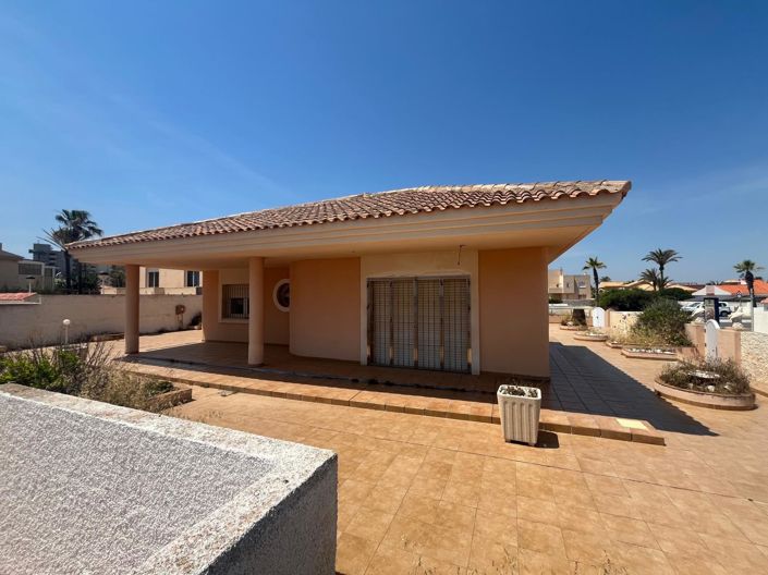 Image No.4-4 Bed Villa for sale