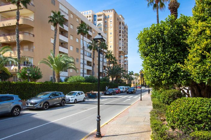 Image No.32-3 Bed Apartment for sale