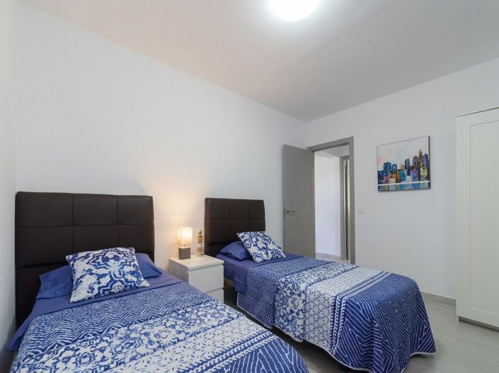 Image No.27-3 Bed Villa for sale
