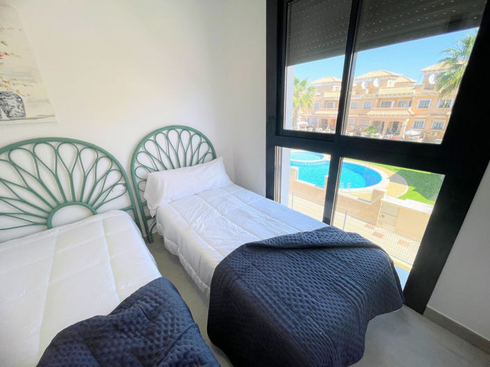 Image No.17-2 Bed Apartment for sale