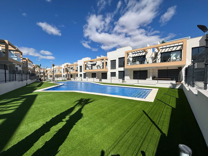 Image No.32-2 Bed Apartment for sale