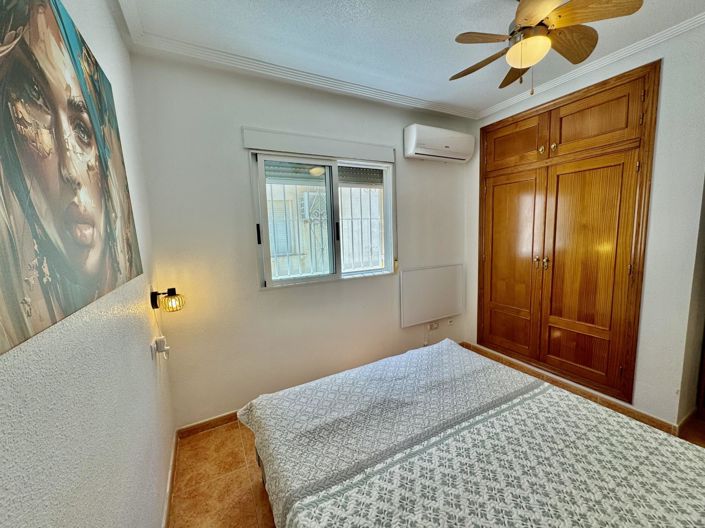 Image No.27-2 Bed Townhouse for sale
