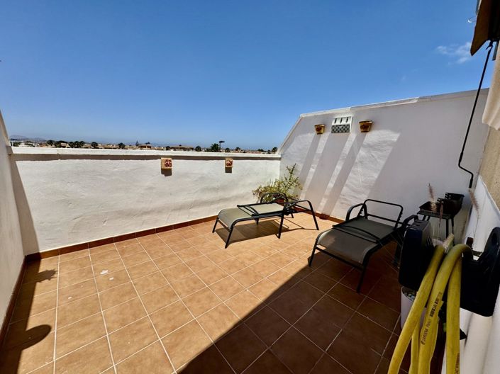 Image No.31-2 Bed Townhouse for sale