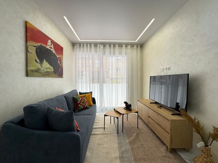 Image No.13-2 Bed House for sale
