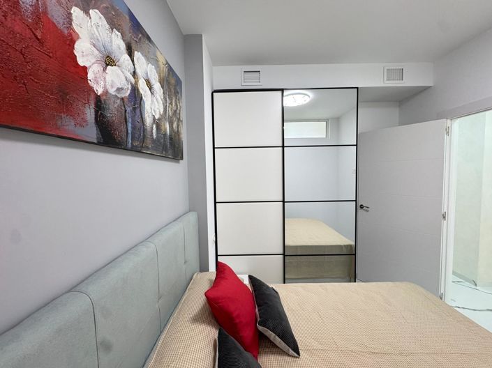 Image No.21-2 Bed House for sale