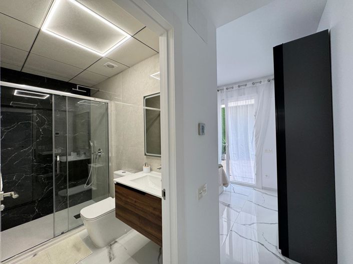 Image No.27-2 Bed House for sale