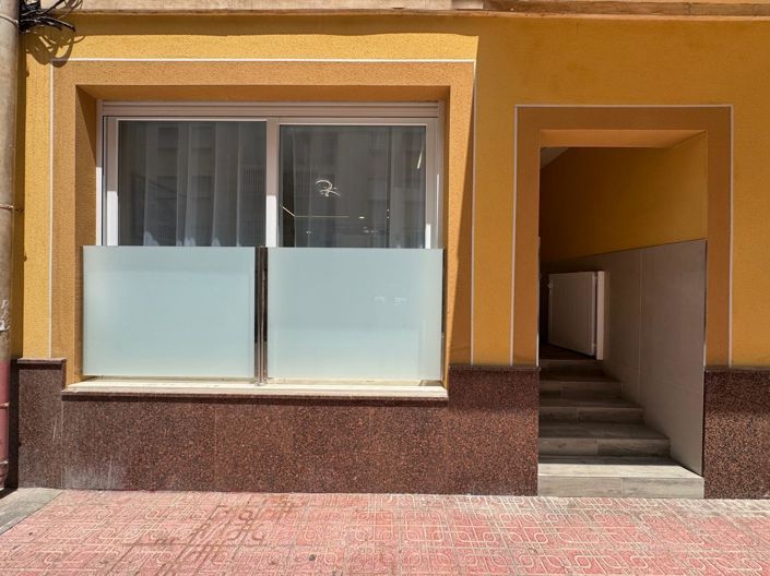 Image No.3-2 Bed House for sale
