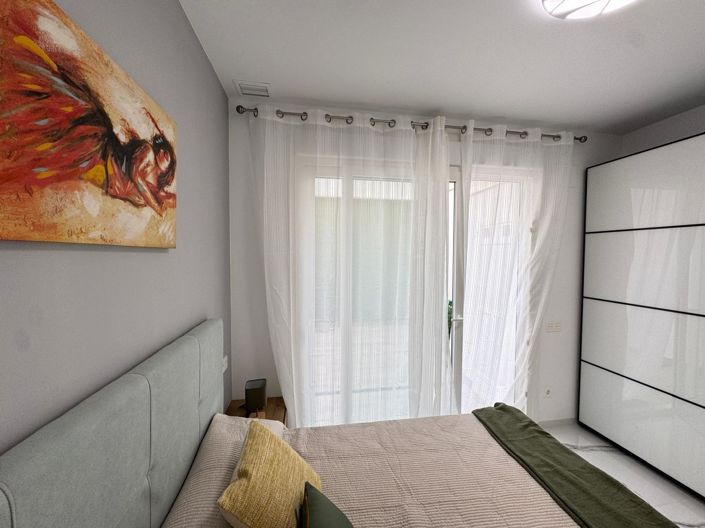 Image No.34-2 Bed House for sale