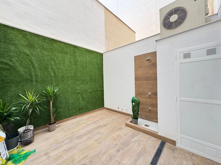 Image No.38-2 Bed House for sale