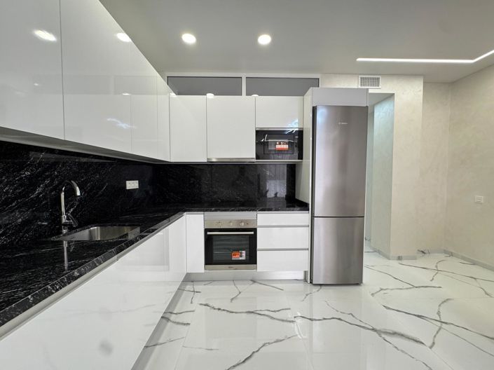 Image No.6-2 Bed House for sale
