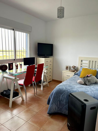 Image No.19-2 Bed Apartment for sale