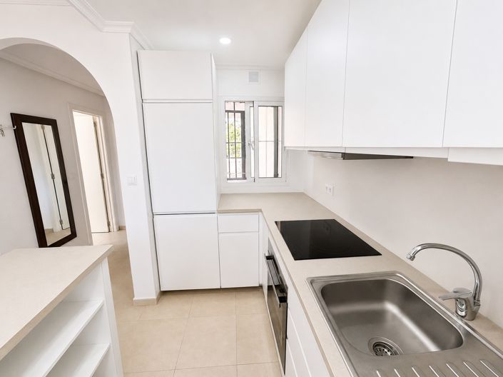 Image No.10-2 Bed House for sale