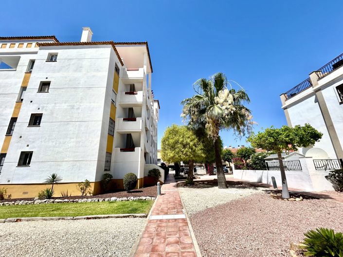 Image No.25-2 Bed House for sale