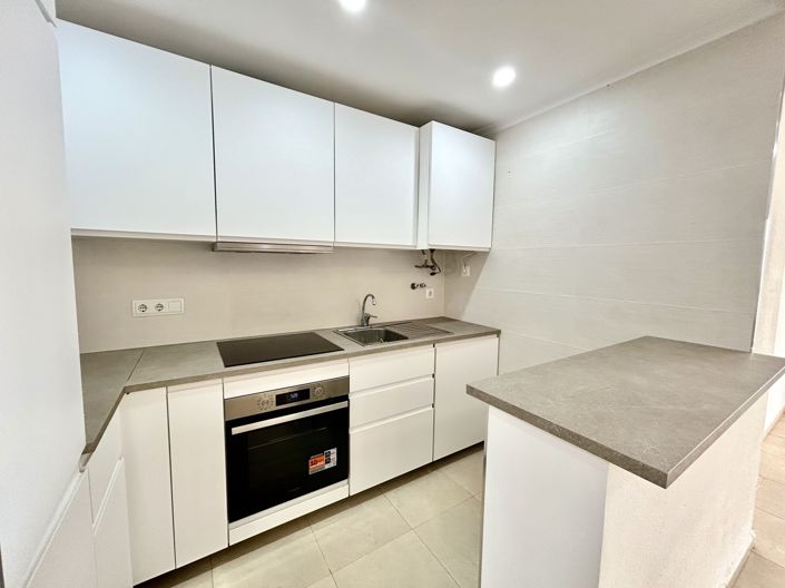 Image No.8-2 Bed Apartment for sale