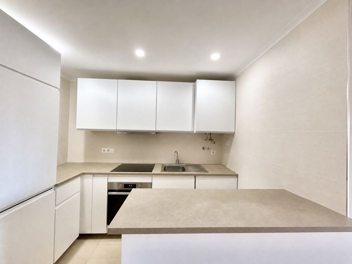 Image No.9-2 Bed House for sale