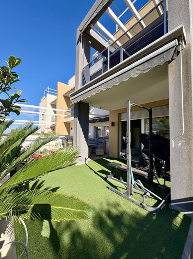 Image No.21-3 Bed Apartment for sale