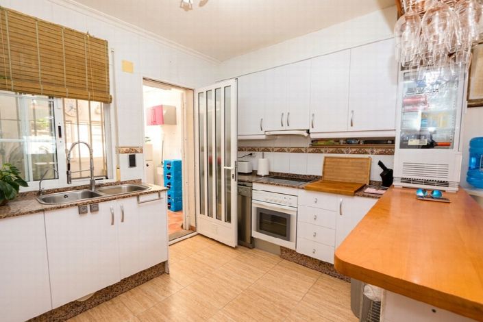 Image No.14-4 Bed Villa for sale