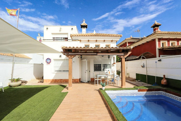 Image No.3-4 Bed House for sale