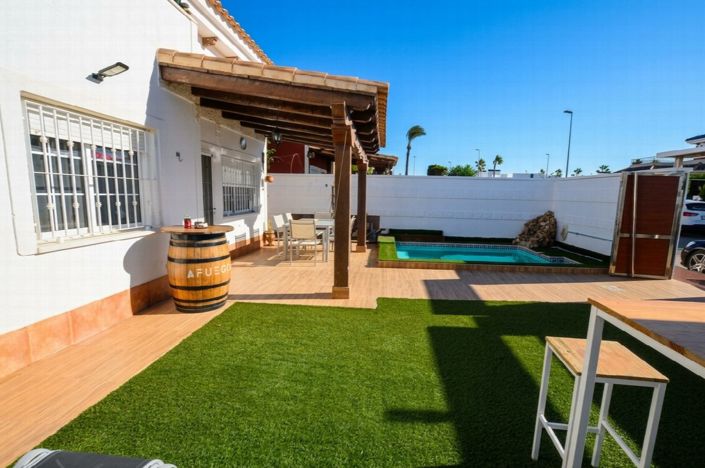 Image No.26-4 Bed Villa for sale