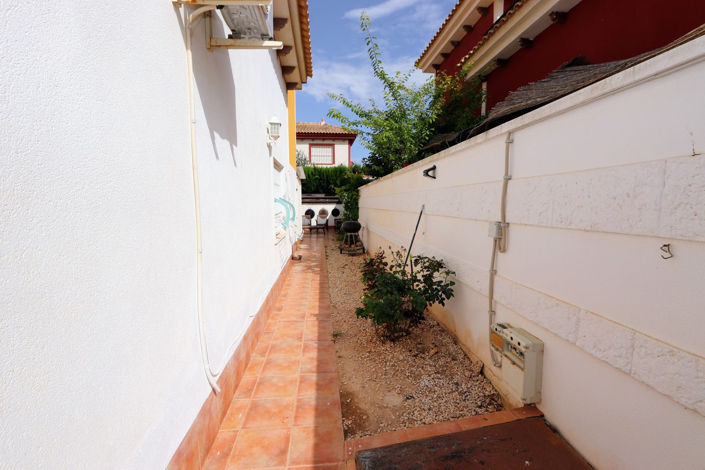Image No.30-4 Bed House for sale
