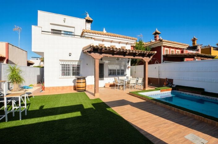 Image No.32-4 Bed Villa for sale