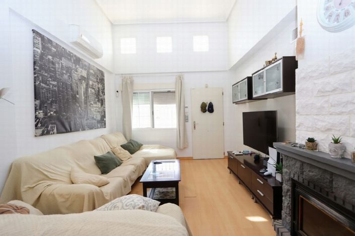 Image No.7-4 Bed Villa for sale