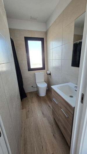 Image No.11-2 Bed House for sale