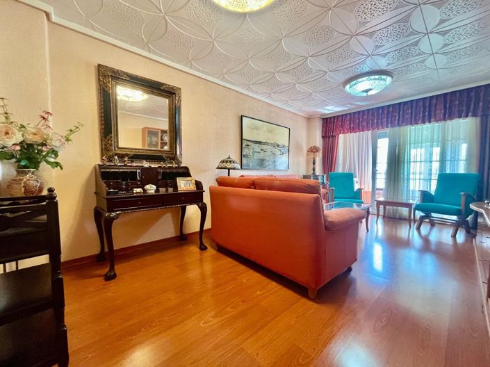 Image No.3-3 Bed House for sale