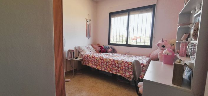 Image No.15-3 Bed Townhouse for sale