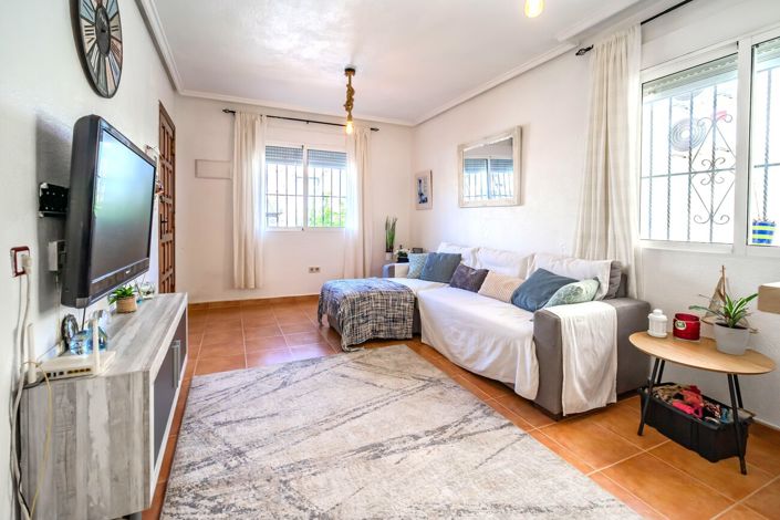 Image No.14-3 Bed House for sale