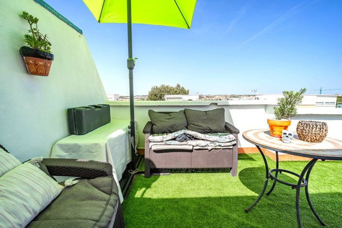 Image No.34-3 Bed House for sale