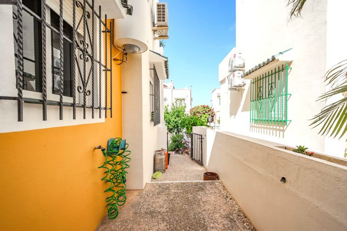 Image No.39-3 Bed House for sale