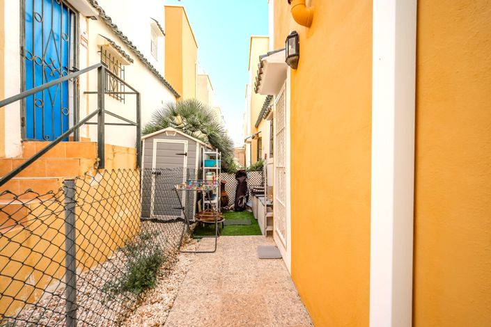 Image No.40-3 Bed House for sale