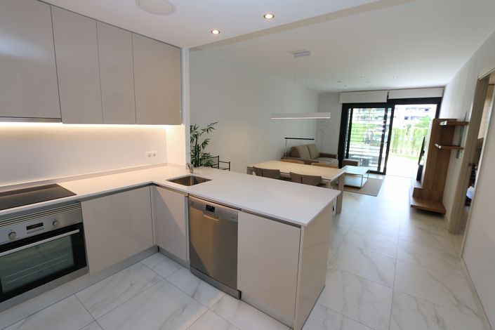 Image No.16-2 Bed House for sale