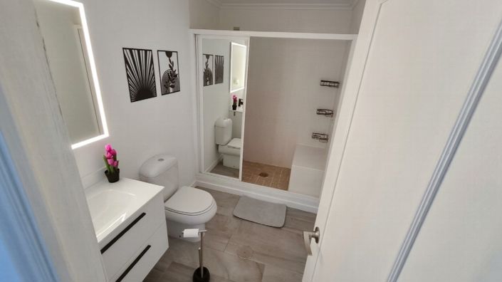 Image No.33-3 Bed Property for sale