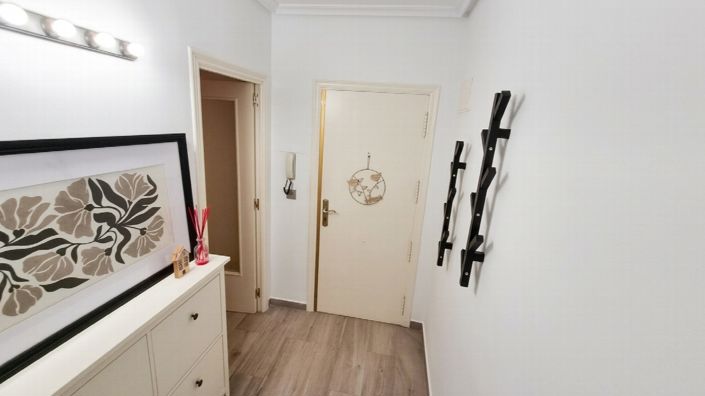 Image No.36-3 Bed Property for sale