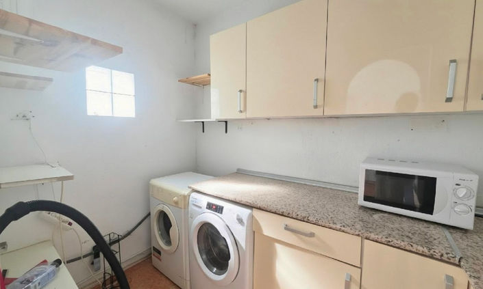 Image No.14-2 Bed House for sale