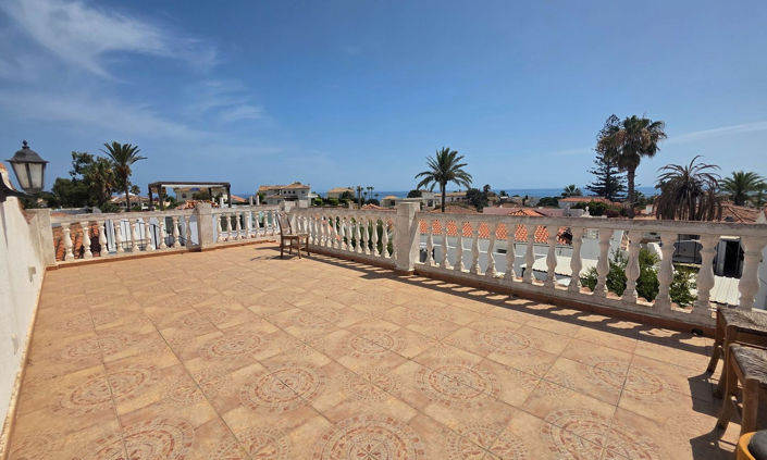 Image No.24-2 Bed House for sale