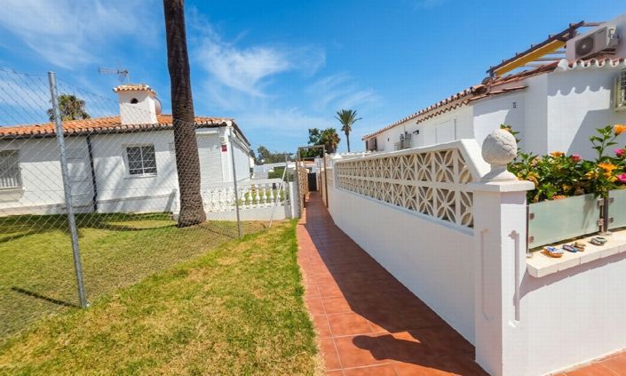 Image No.29-2 Bed Villa for sale