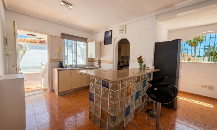 Image No.12-2 Bed Villa for sale