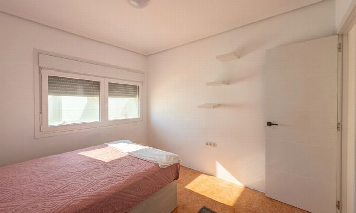 Image No.24-2 Bed Villa for sale