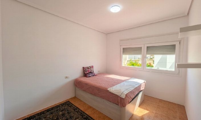 Image No.25-2 Bed Villa for sale