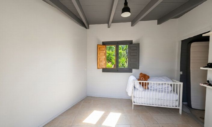 Image No.33-2 Bed Villa for sale