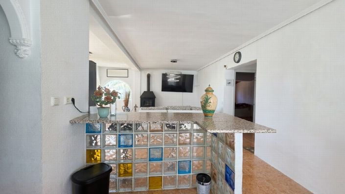 Image No.4-2 Bed Villa for sale