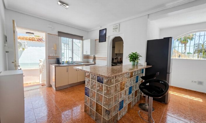 Image No.6-2 Bed Villa for sale