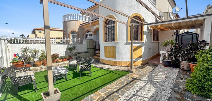 Image No.4-2 Bed Townhouse for sale