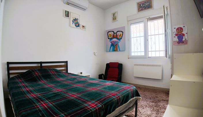 Image No.16-2 Bed House for sale