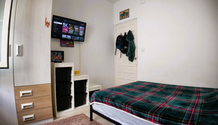Image No.17-2 Bed House for sale